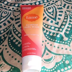 New sealed...LUME Clean Tangerine scented Acidified Body wash 8.5 jumbo size